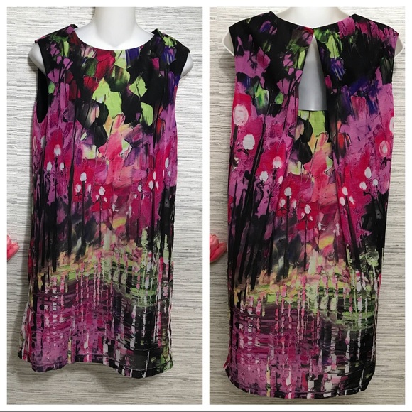 Everly Dresses & Skirts - Everly Floral Watercolor Sleeveless Shift Dress